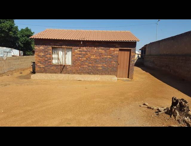 2 BEDROOM HOUSE FOR SALE IN SOSHANGUVE SOUTH